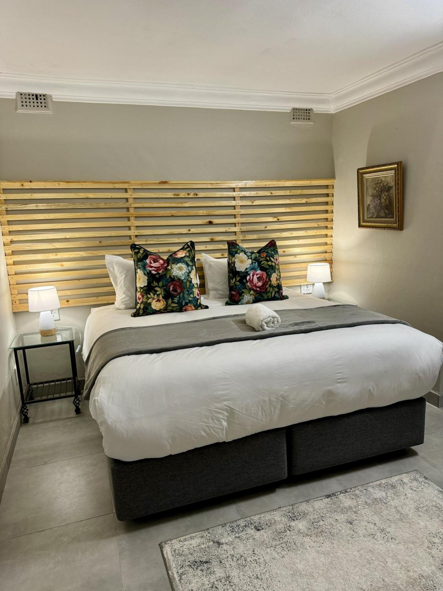 Churchill House Hillcrest Εξωτερικό φωτογραφία